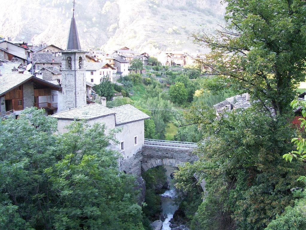 Hotel Col Du Mont Arvier Bagian luar foto